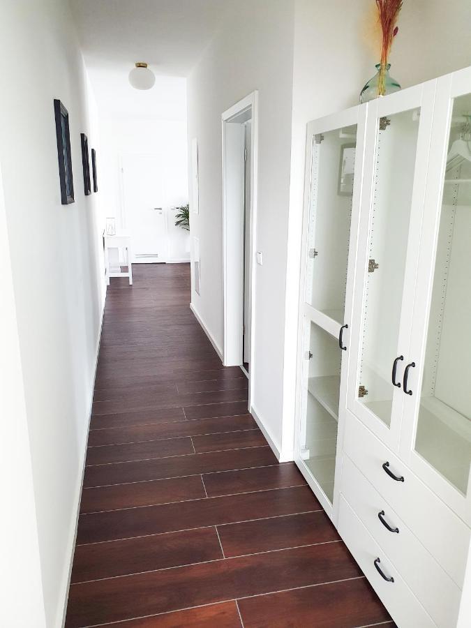Pb Ferienwohnungen - Fewo 7 - Stilvoll Eingerichtetes Apartment Im Herzen Senftenbergs エクステリア 写真